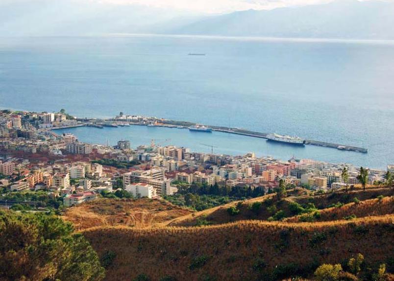 Reggio Central House Low Cost Per 4 Reggio di Calabria Kültér fotó