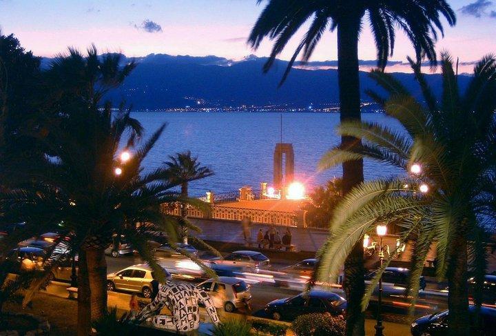 Reggio Central House Low Cost Per 4 Reggio di Calabria Kültér fotó